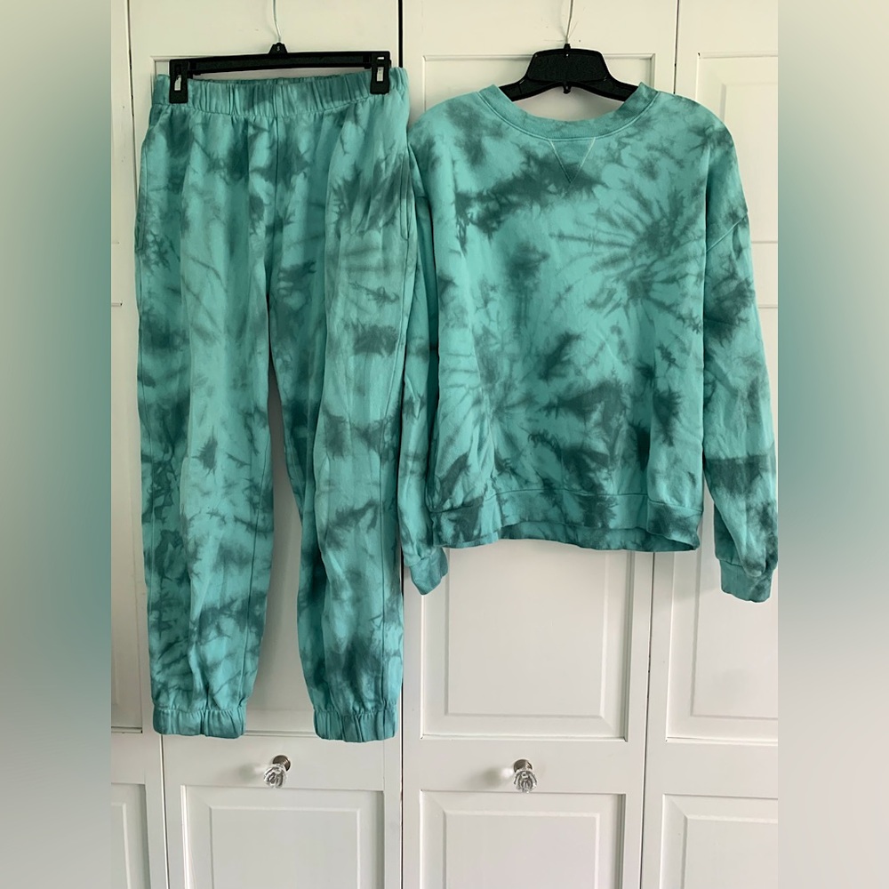 Women’s Tie dye crewneck sweatpants sweatsuit, Medium